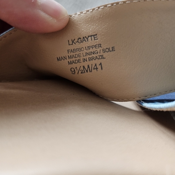 Lucky Brand Gayte Sandals - Picture 7 of 7